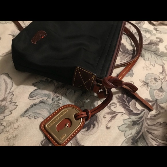 Dooney & Bourke small purse - Picture 6 of 6